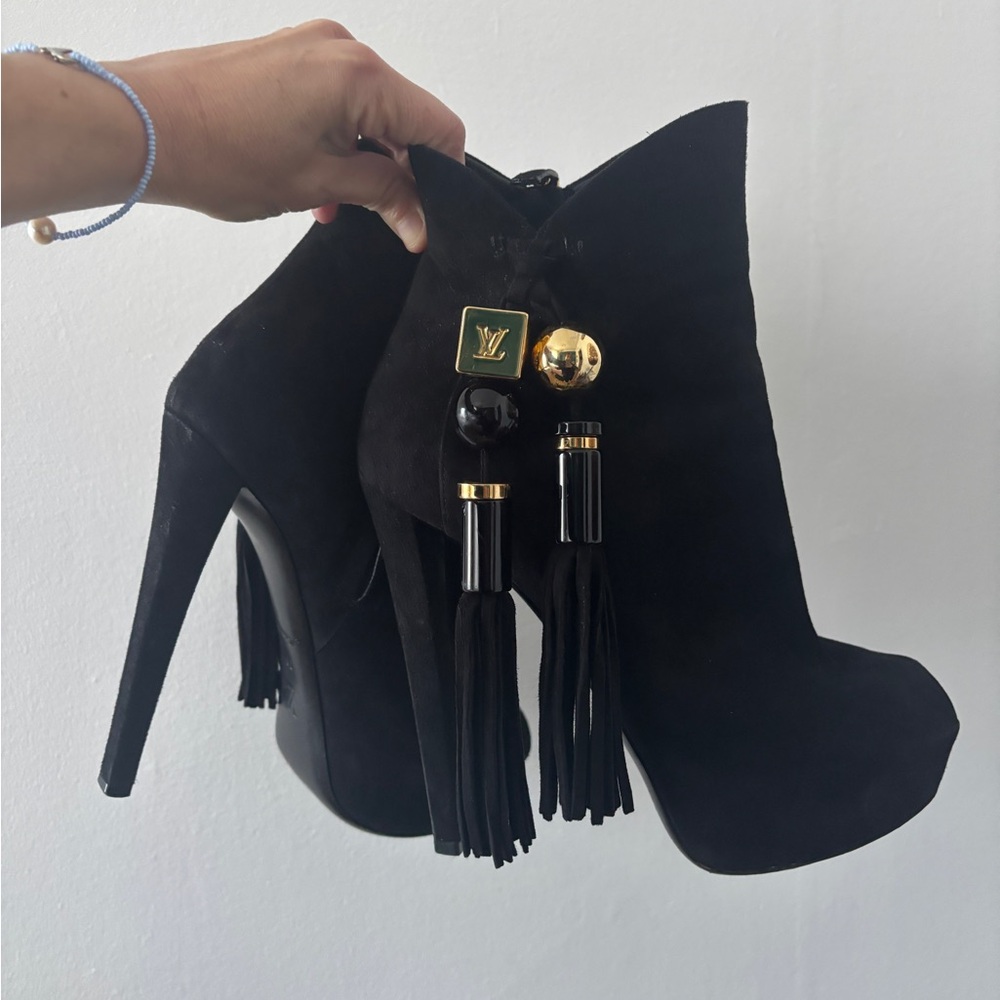 Louis Vuitton chic and sexy ankle boots with 14 cm heels and open toes. - Picture 7 of 17